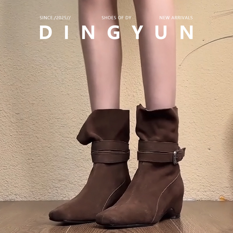 复古秋冬方头绒面短靴