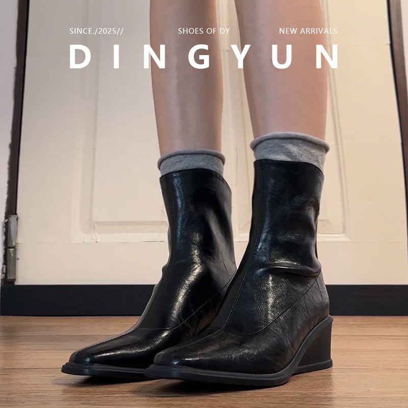 羊皮版dingyun丁允坡跟方头短靴酷帅百搭弹力瘦瘦靴中跟切西尔靴,女鞋,马丁靴,淘宝优惠券,粉丝福利购,淘宝优惠卷