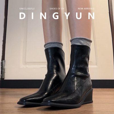 英伦酷酷复古风百搭短靴加绒秋冬