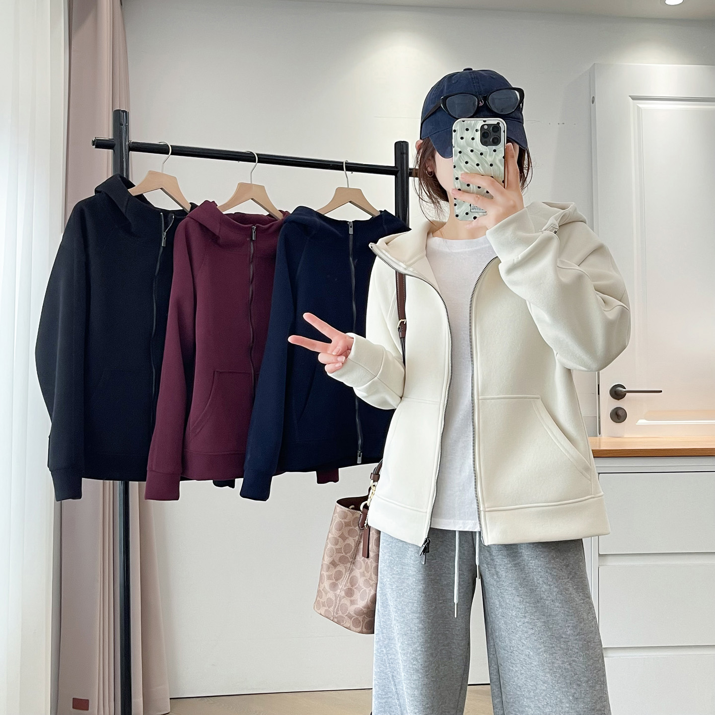 连帽卫衣胖妹妹大码宽松拉链外套