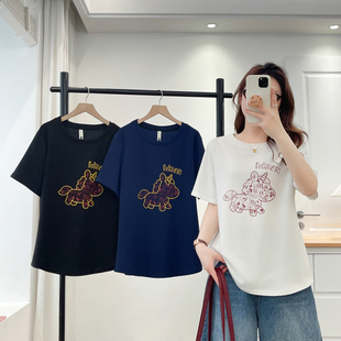 夏装 减龄小马印花正肩半袖 t恤女大码 200斤胖妹mm时尚 短袖 2026新款