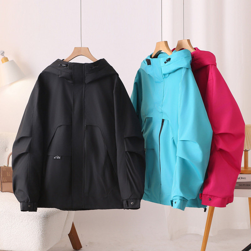 胖妹妹冲锋衣大码设计感连帽外套