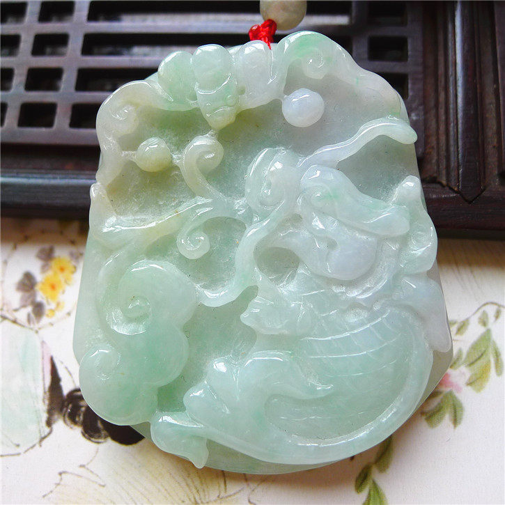 正品天然翡翠A货老坑种翡翠 精美精雕龙头鱼吊坠 配鉴定证书