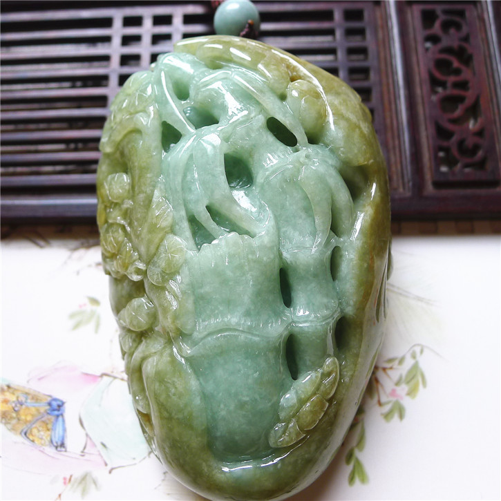 正品天然翡翠A货老坑种翡翠 精雕富贵竹手玩件 配鉴定证书