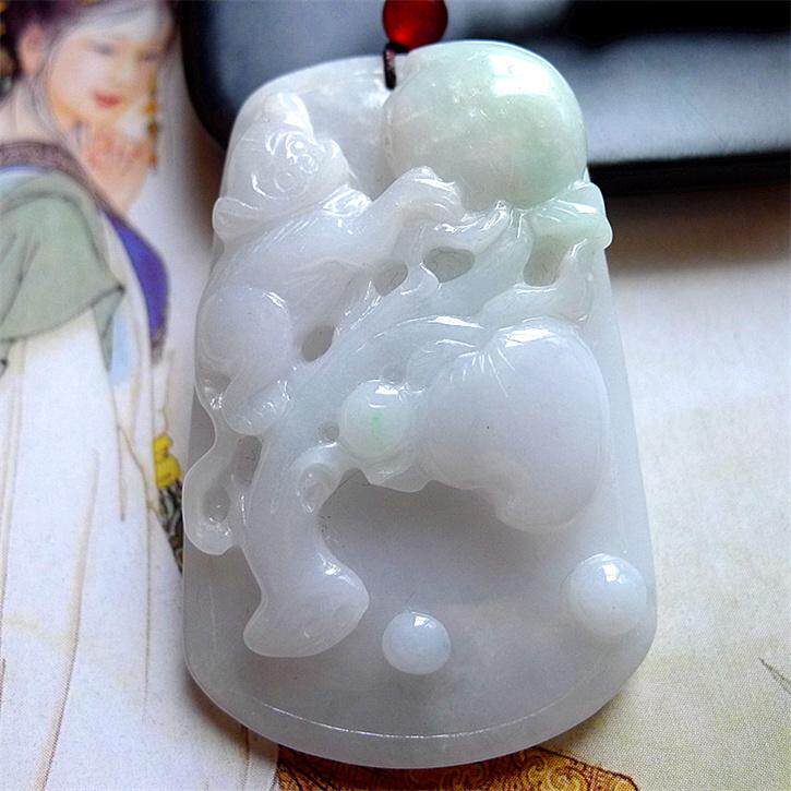 天然翡翠A货老坑种精美水润猴子潘挑吊坠配证书