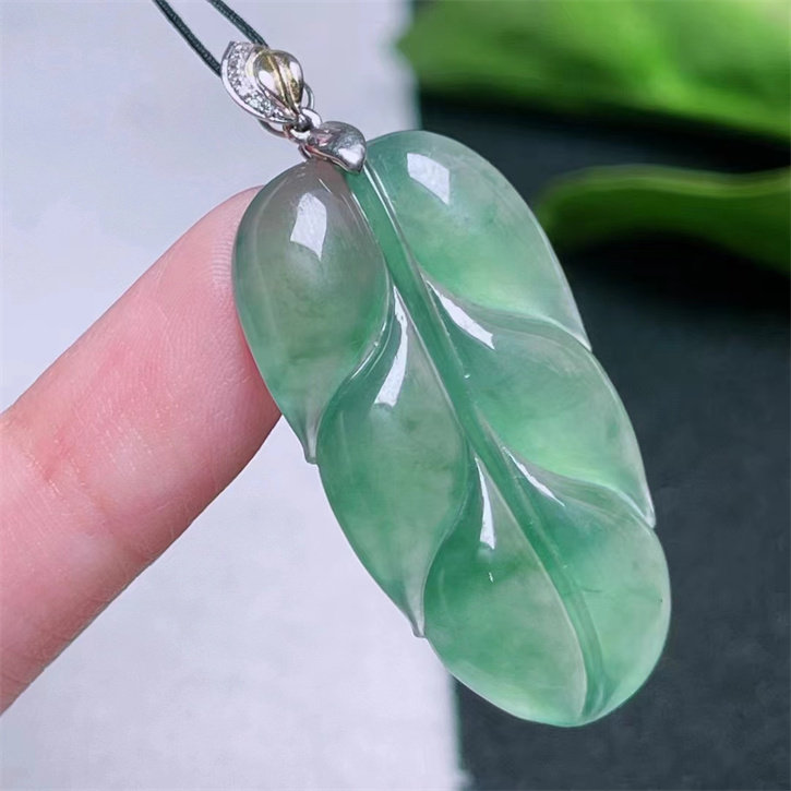 配证书水润A货天然翡翠老坑种