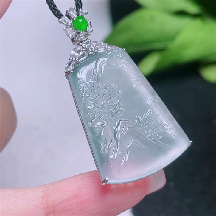 配证书天然翡翠冰种高山流水吊坠