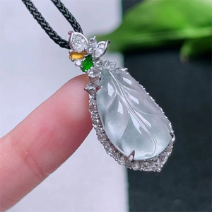 天然翡翠A货老坑种精美水润冰种18K金叶子吊坠