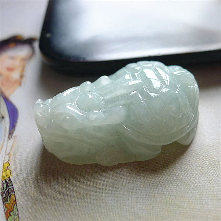 天然缅甸翡翠A货老坑种精美水润龙头龟吊坠配证书