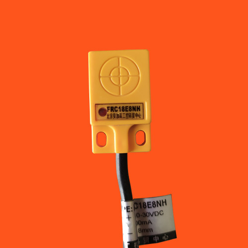 IP68防水长方扁平接近开关常闭NC