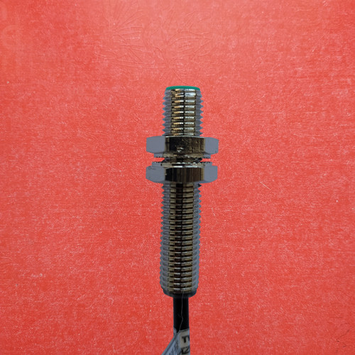 IP68防水M8接近开关npn常开2mm