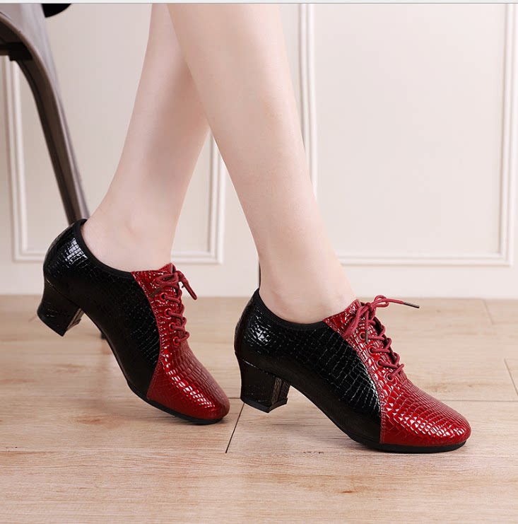 杨艺广场舞中跟真皮恰恰舞蹈鞋女水兵舞跳舞鞋低帮拉丁舞爵士舞鞋