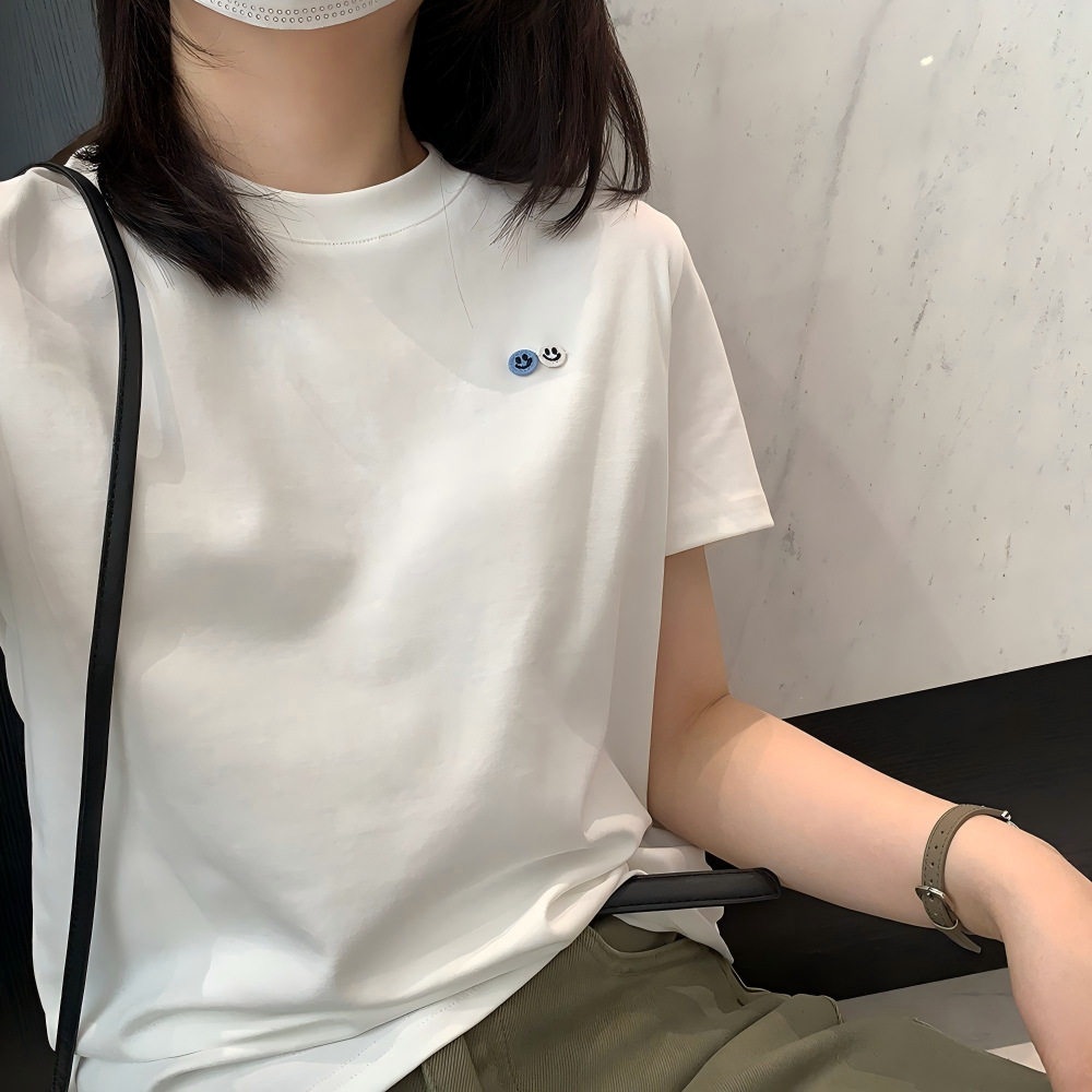 正肩合身款清爽笑脸短袖T恤2026夏薄纯色百搭圆领爽滑tee
