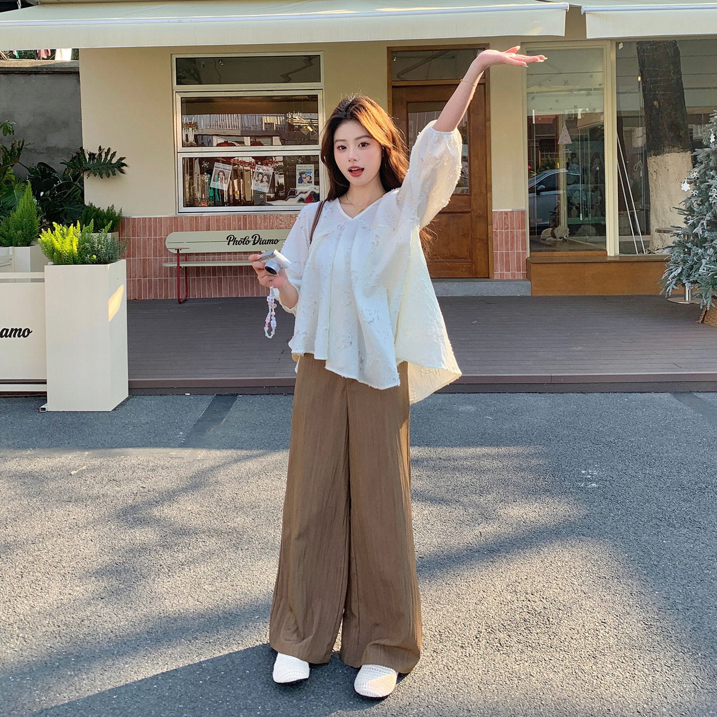实拍甜美镂空钩花小衫两件套2026夏温柔风蕾丝上衣休闲裤气质套装