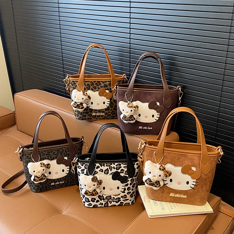 hellokitty卡通包包女2025秋冬新款豹纹手提包小众复古水桶斜挎包,箱包皮具/热销女包/男包,通用款女包,淘宝优惠券,粉丝福利购,淘宝优惠卷