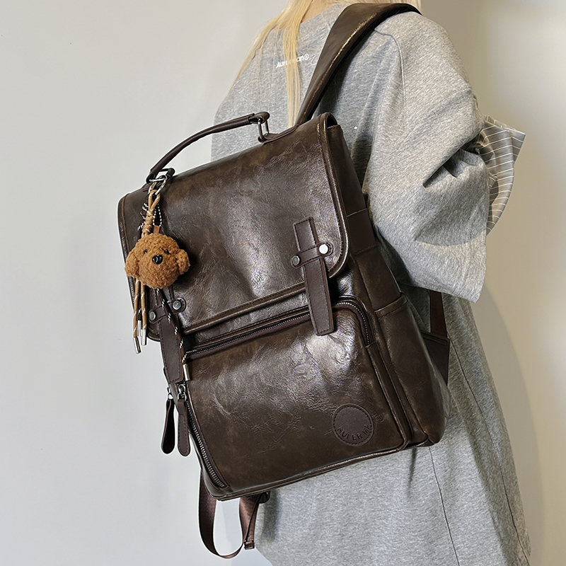 英伦复古双肩包商务通勤电脑背包