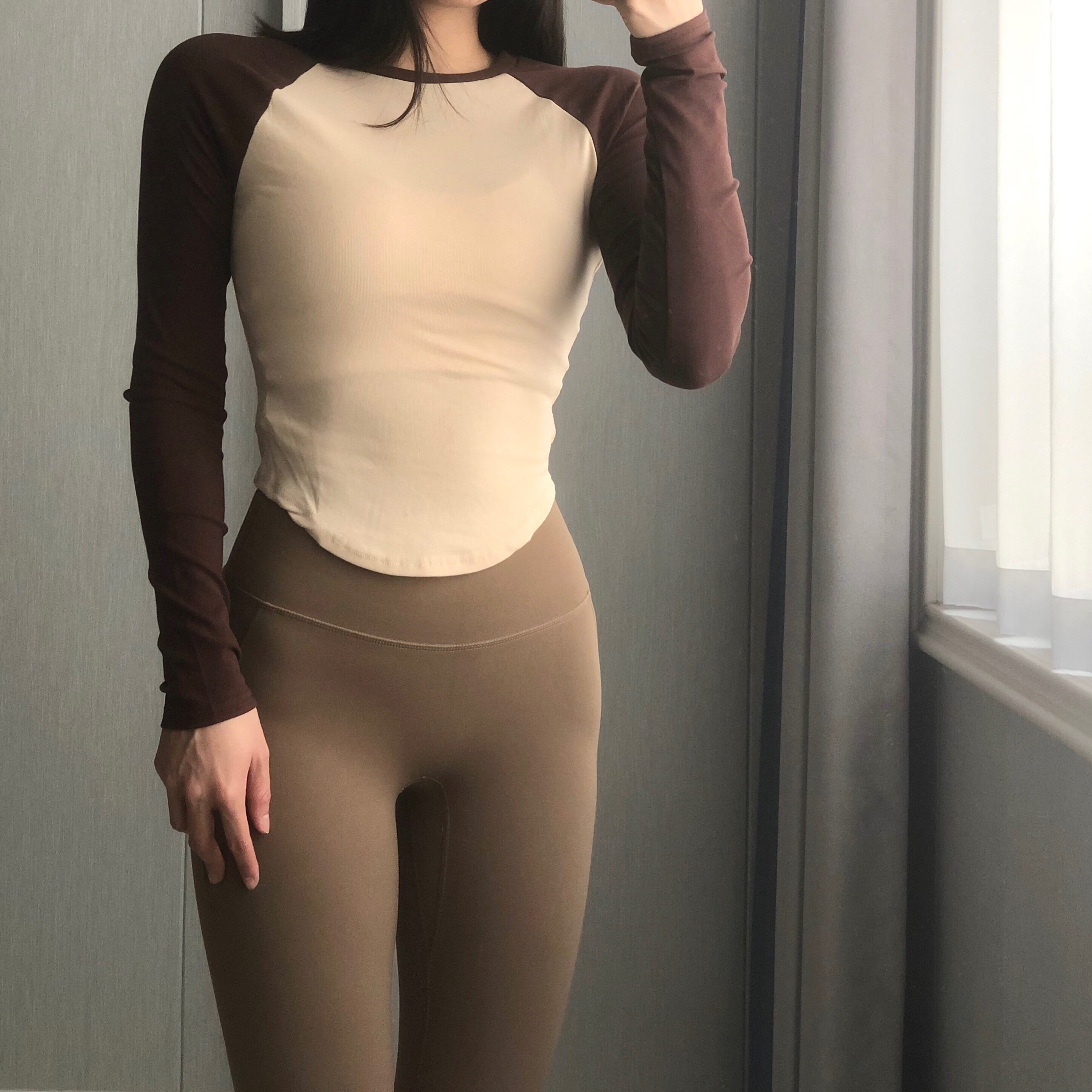 欧美拼色圆弧下摆健身罩衫女紧身运动遮肉上衣瑜伽服长袖秋冬新款