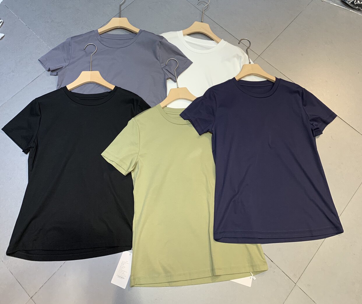 自留 高品质夏百搭经典纯色高支丝光棉圆领短袖T恤女夏上衣打底衫