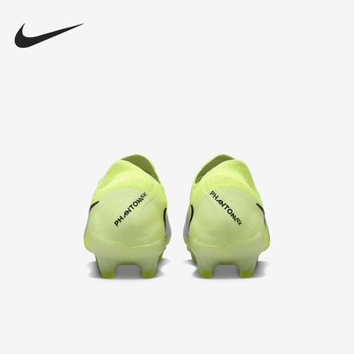 耐克男士低帮运动缓震耐磨足球鞋