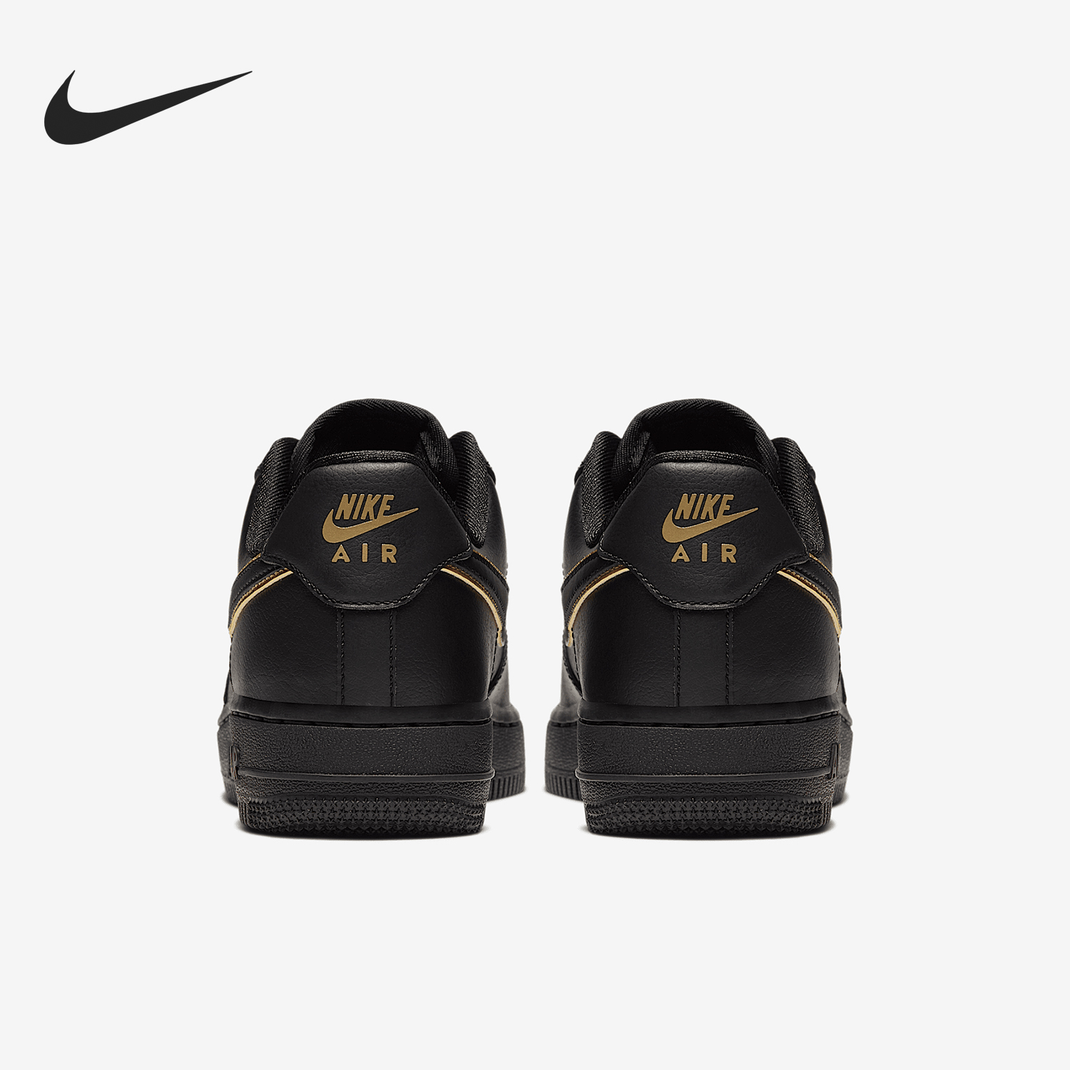 耐克女士透气经典低帮板鞋