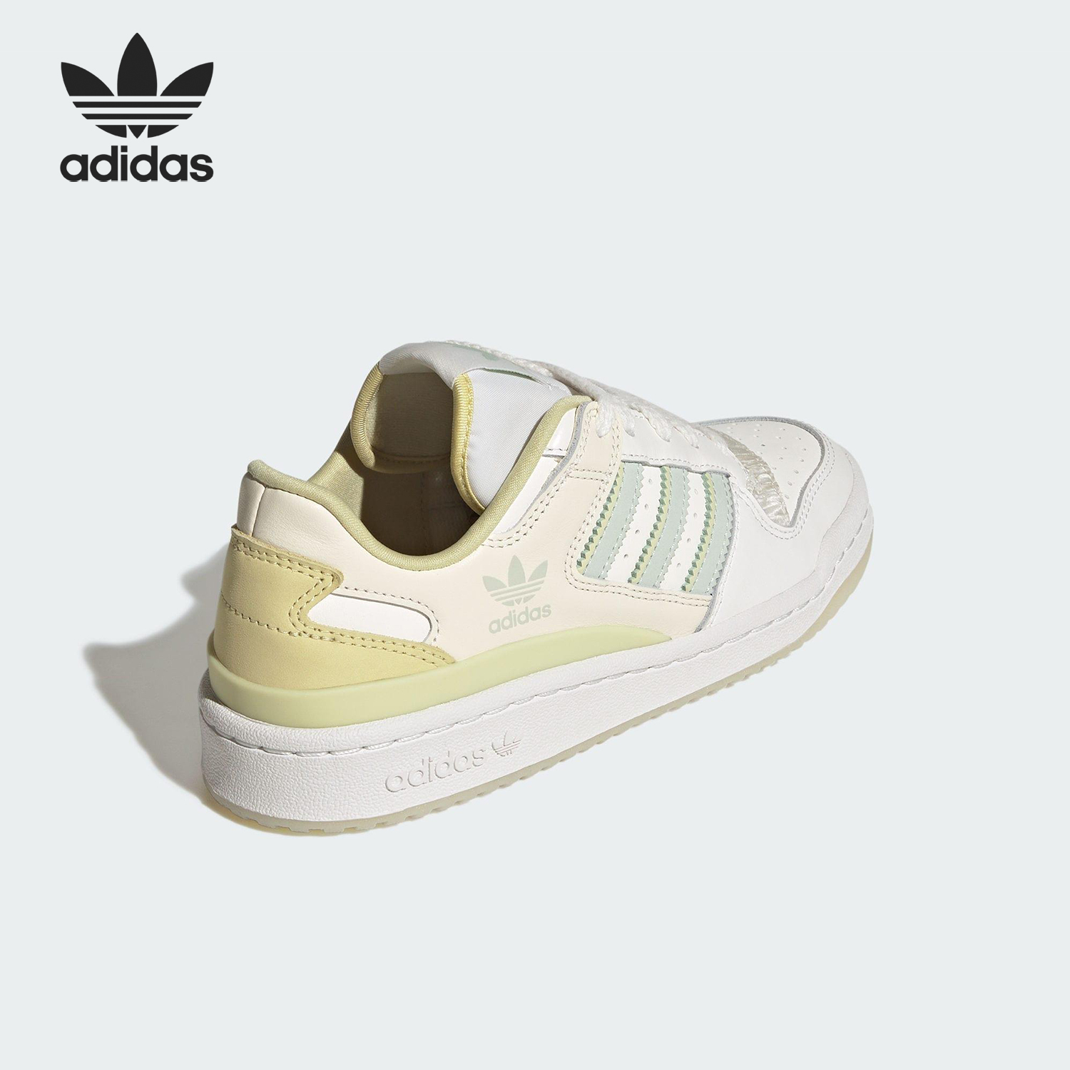 Adidas/阿迪达斯正品三叶草女士透气轻便耐磨经典运动板鞋JQ6704