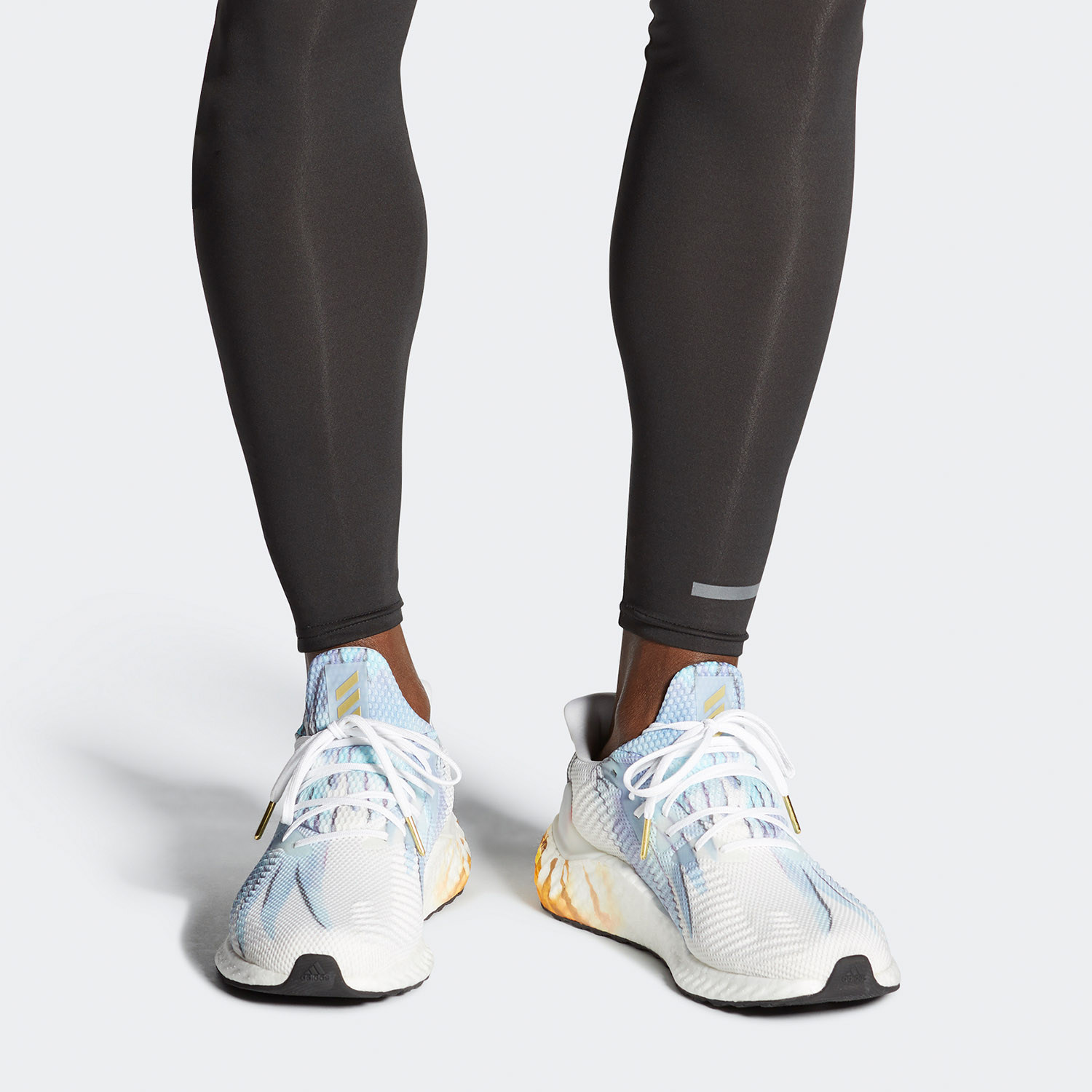 Adidas/阿迪达斯正品 新款alphaboost 男女跑步运动鞋FW4523