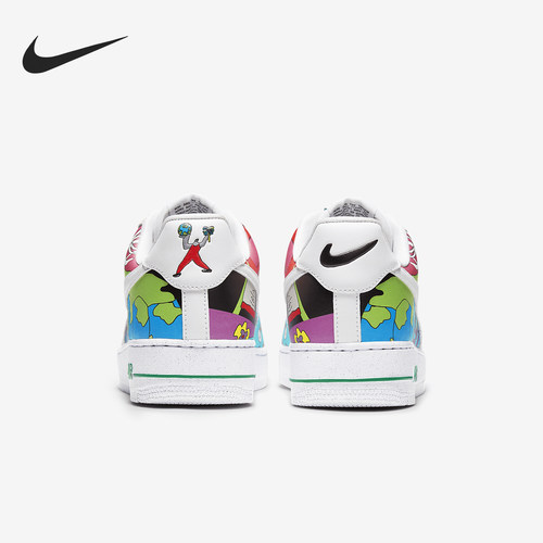 Nike/耐克正品男女同款涂鸦包裹性防滑低帮板鞋CZ3990-900