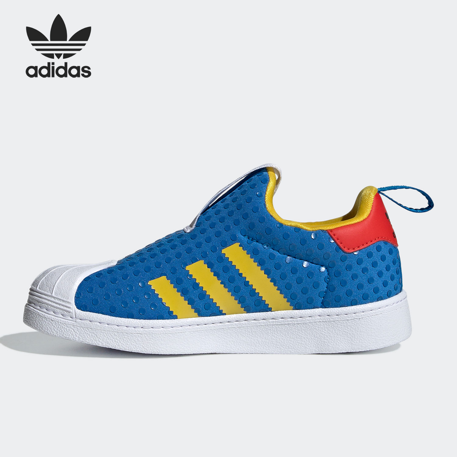 阿迪达斯低帮运动风休闲鞋