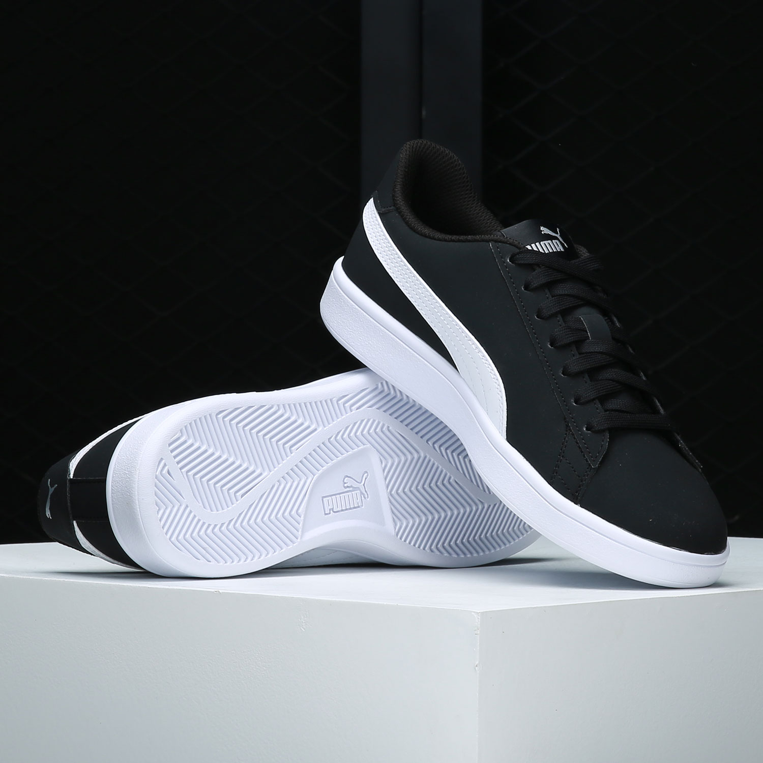 彪马男女同款低帮板鞋