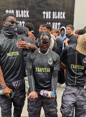 Trapstar Monogram Football Jersey夏季宽松休闲速干短袖打底T恤