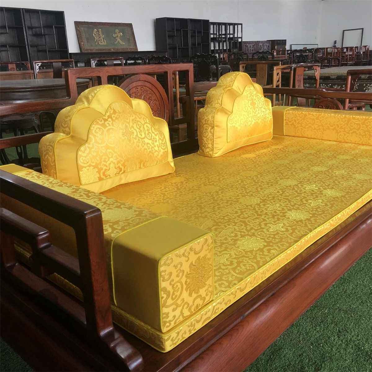 定做中式罗汉床棕垫仿古加厚红木气派垫皇家宝座榻海绵垫龙沙发垫