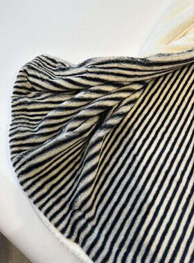 舒适兔兔绒黑色条纹毛毯泰迪绒午休毯盖毯秋冬加厚毯子卧室沙发