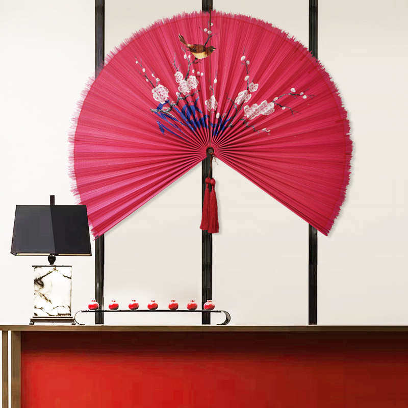 墙上挂扇子,墙上挂画_大山谷图库