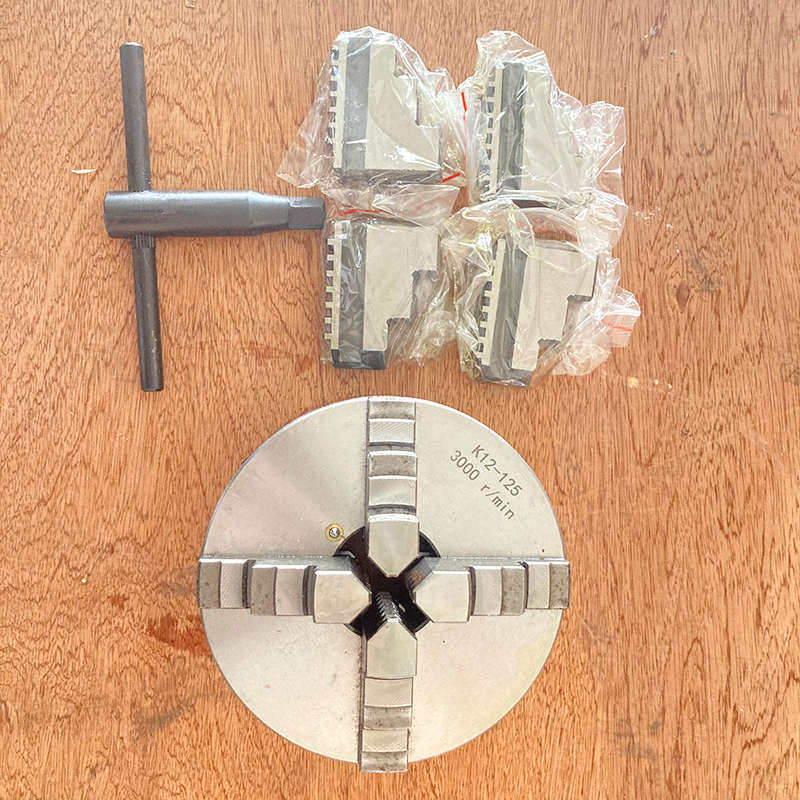 小车床100MM三爪四爪自定心卡盘125MM单动卡盘车床38mm大通孔卡盘
