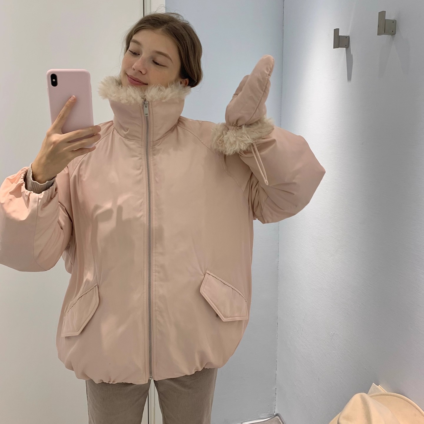 果核宇宙毛毛花苞手套派克羽绒服