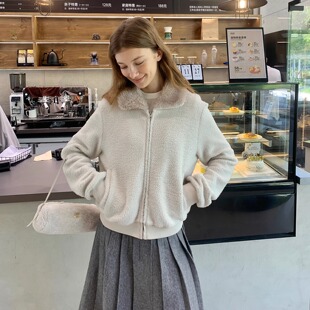 KERNEL COSMOS暖雪云朵 冬季温暖羊羔绒感撞色毛毛翻领休闲短外套