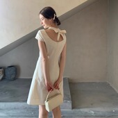 山茶木尾调 KERNEL COSMOS 浮雕肌理设计感连衣裙蝴蝶结白色短裙