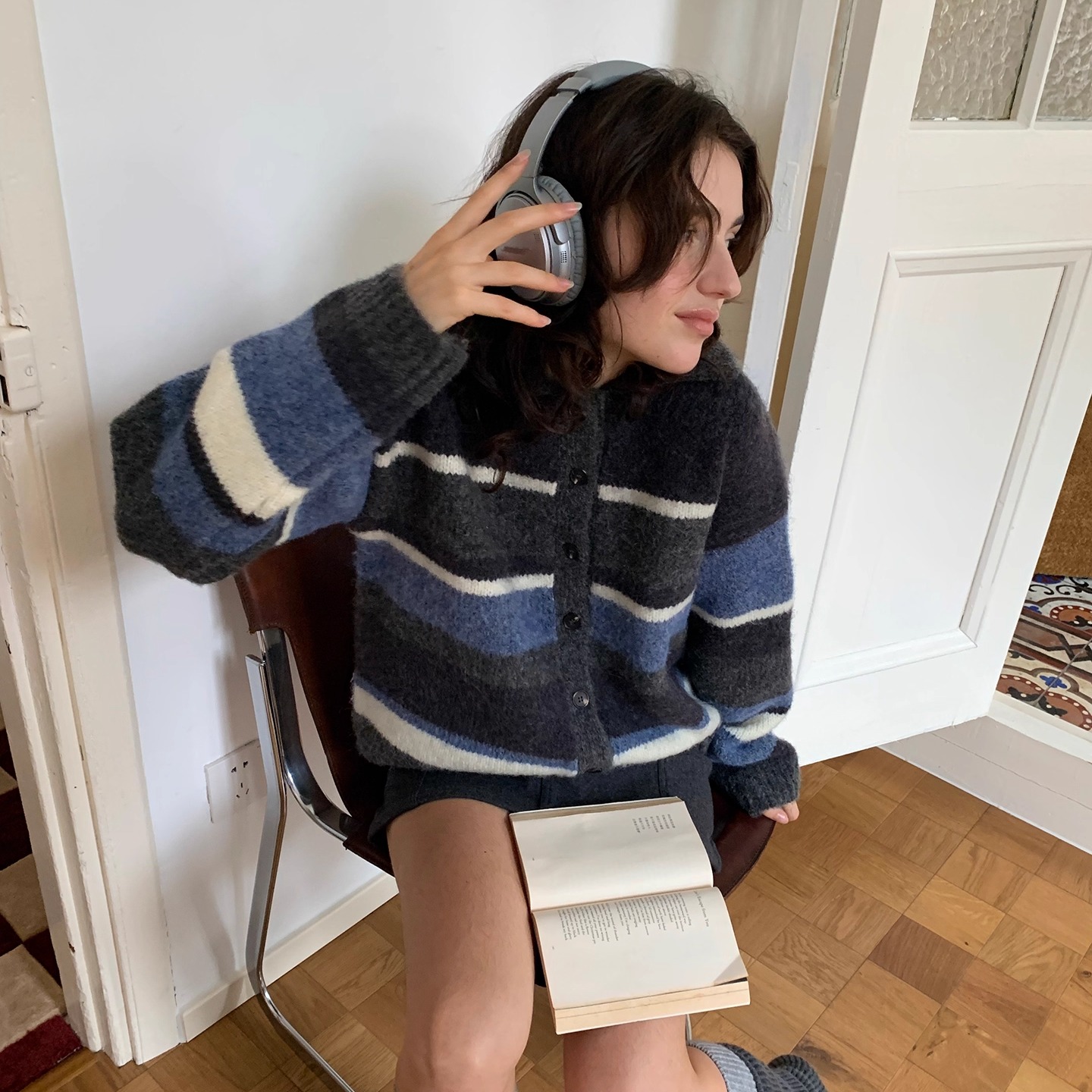 果核宇宙北欧撞色条纹羊毛开衫