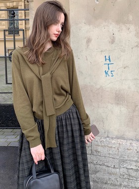 KERNEL COSMOS 维堡书店 早秋休闲V领披肩两件套美丽诺羊毛针织衫