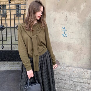 KERNEL COSMOS 维堡书店 早秋休闲V领披肩两件套美丽诺羊毛针织衫