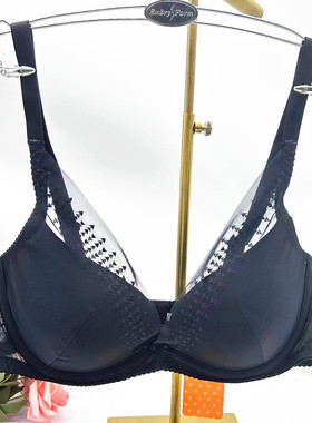 安莉芳旗下安朵中厚杯小胸聚拢显大蕾丝边性感黑色文胸内衣HB0186