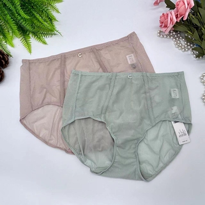 安莉芳弹力轻薄包臀三角裤特惠