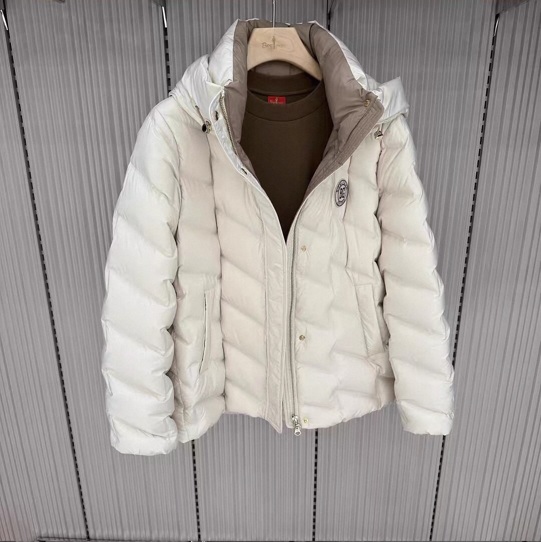 比音勒芬商场专柜正品26秋冬新款女装连帽字母羽绒服884242919