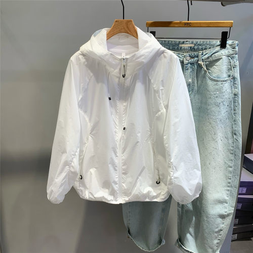简约拼接纯色连帽防晒服