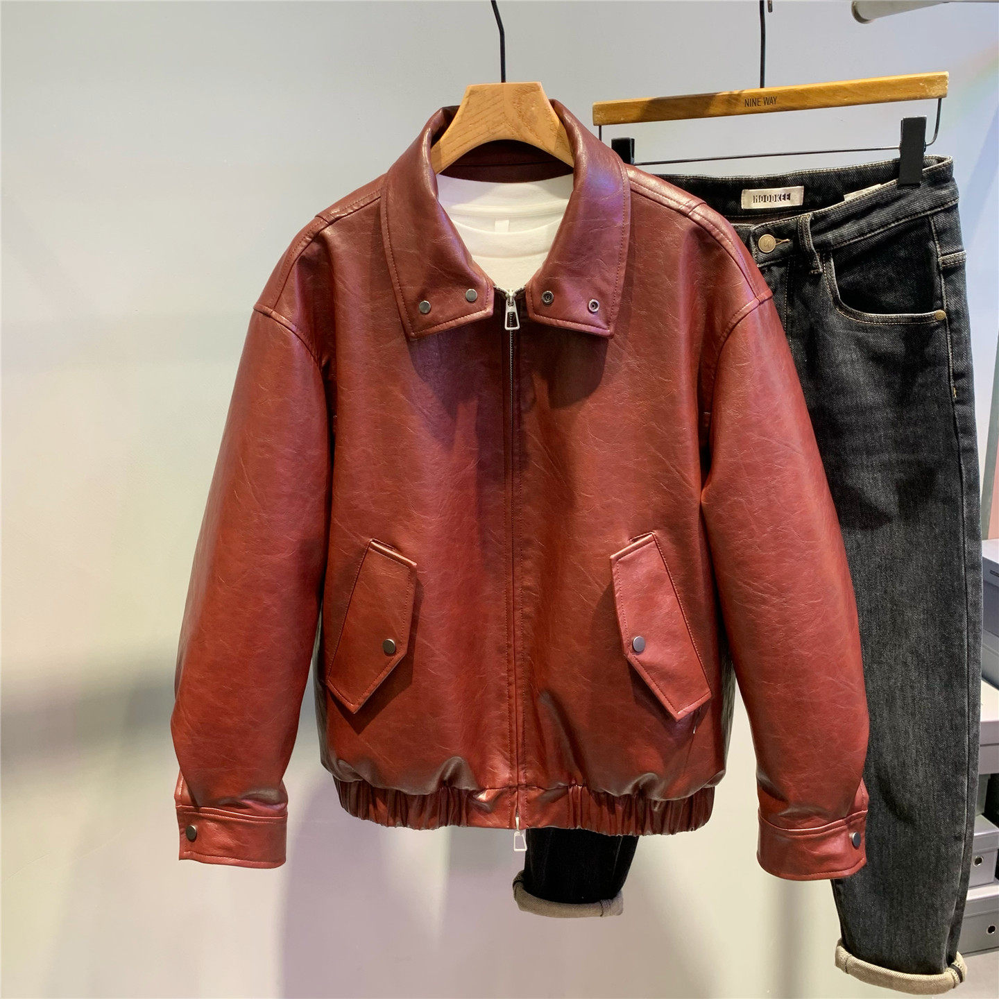 美式复古翻领廓形PU皮羽绒服