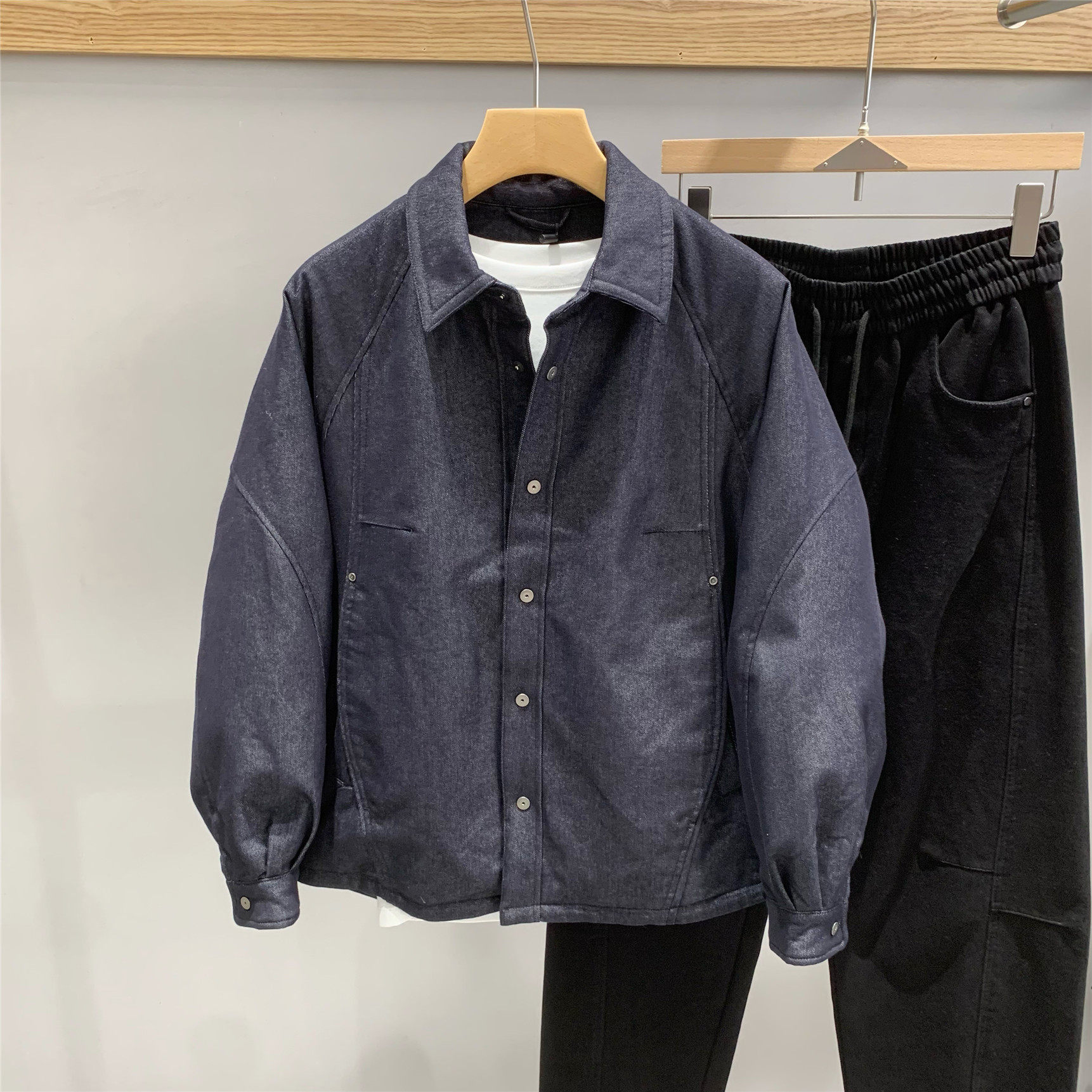 衬衫式牛仔轻薄羽绒服
