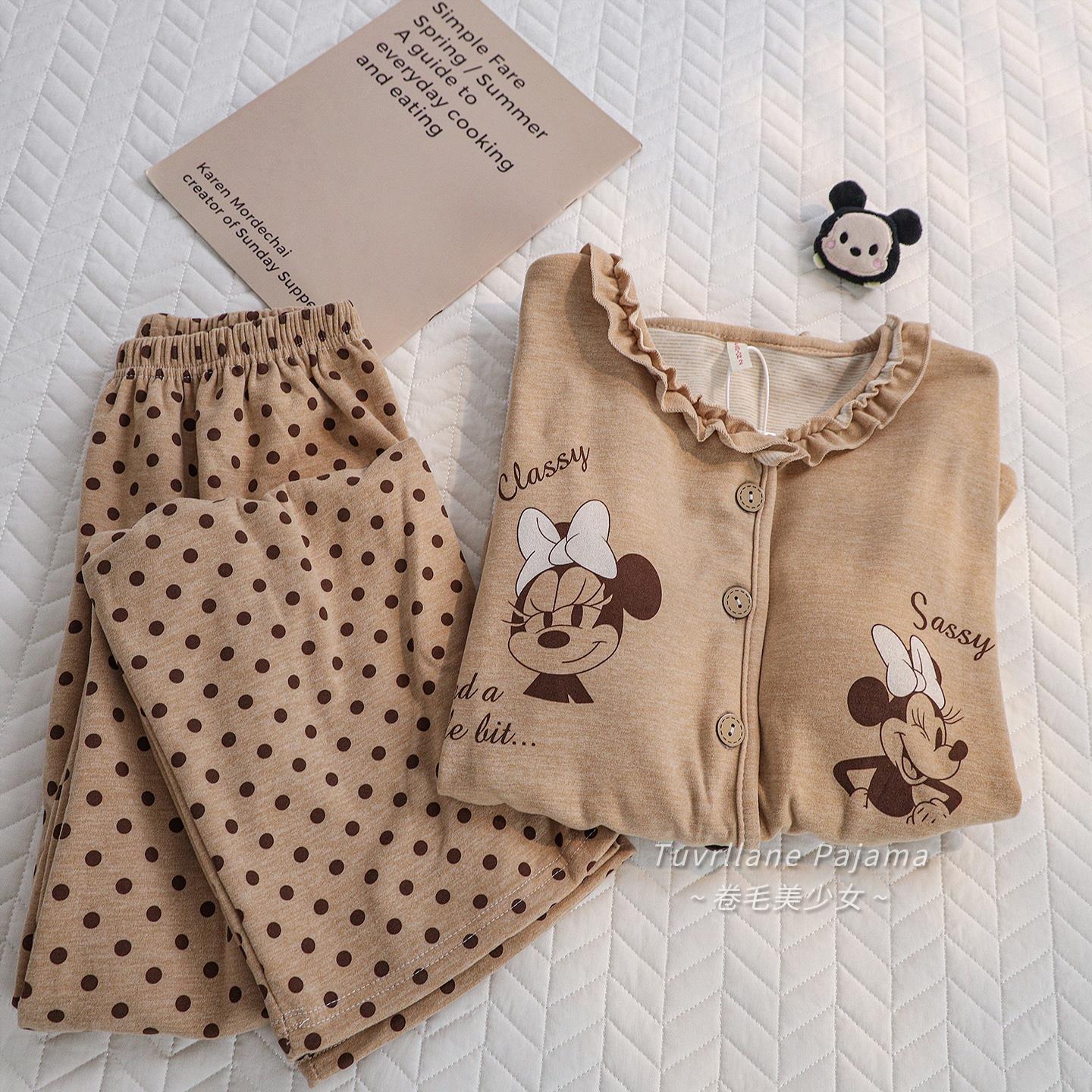 ins卡其色可外穿带胸垫加厚羊绒棉长袖睡衣女卡通秋冬新款家居服