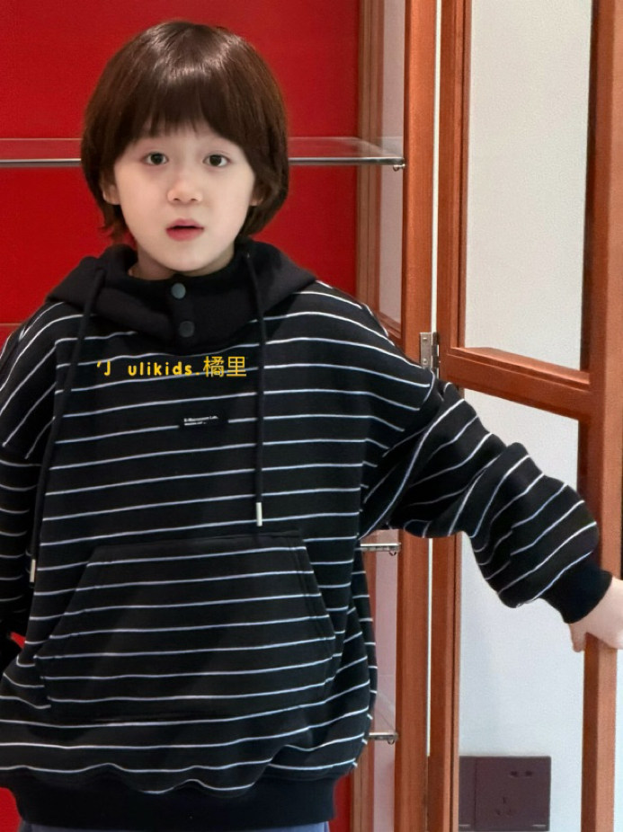 2026冬装男童女童藏蓝色条纹拼接连帽卫衣加绒潮版宽松休闲卫衣