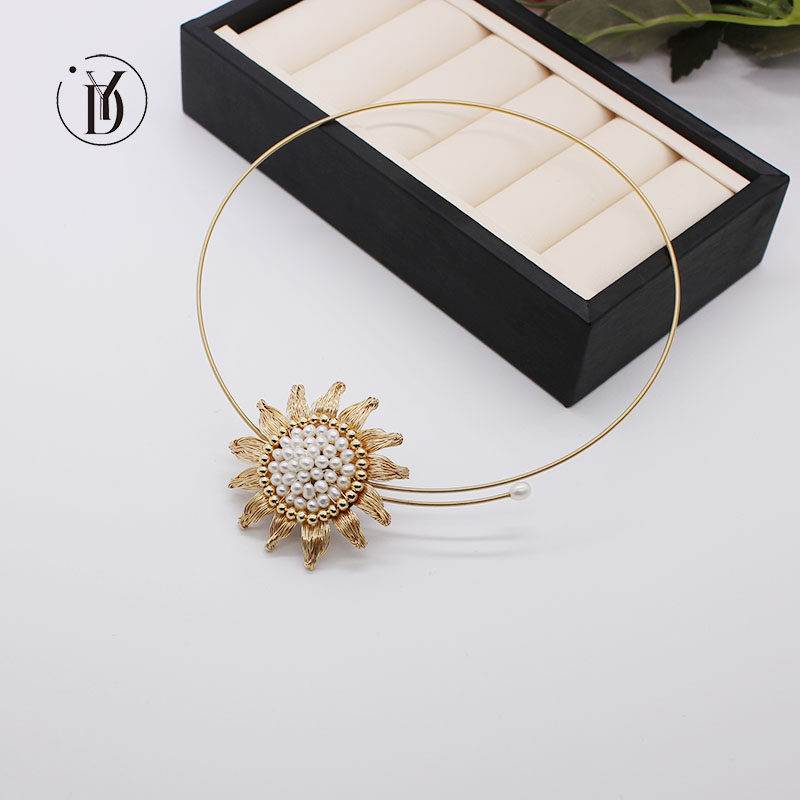 新中式高级感天然珍珠向日葵项链女精致太阳花吊坠锁骨项圈女颈带