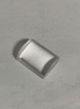 普通石英JGS2平凸柱面镜 F=8.7mm,9x7x4mm